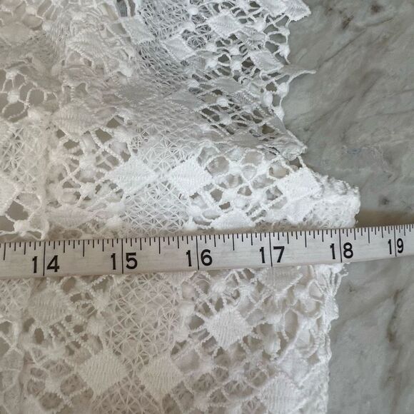 Amy Lynn Flutter Sleeve white Lace Dress, Size L - Picture 7 of 9